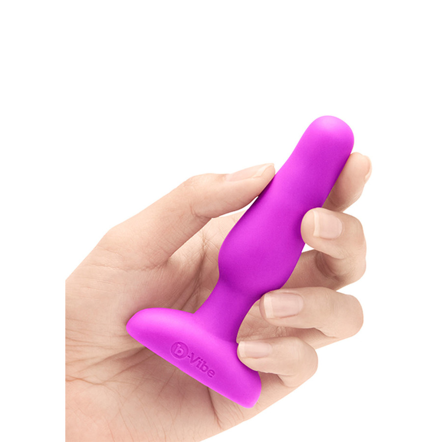 Bvibe - Novice vibrerende buttplug met afstandbediening Anale Speeltjes